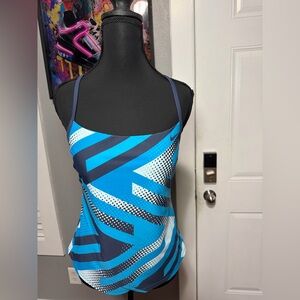 Nike Women's Color Surge Powerback Tankini Swimsuit Top Size Medium.